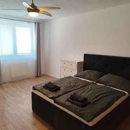 Apartmán 2 Apartment, Near Oc Galeria, Petrzalka *