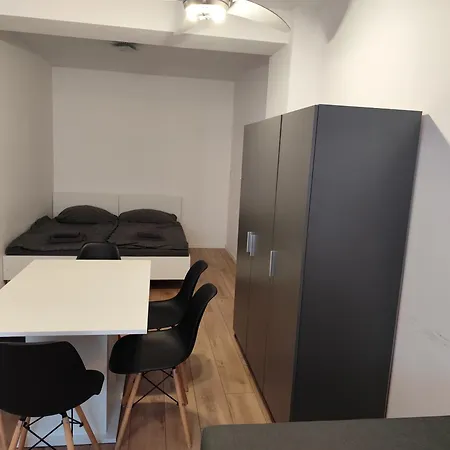 2 Apartment, Near Oc Galeria, Petrzalka Apartment Pressburg